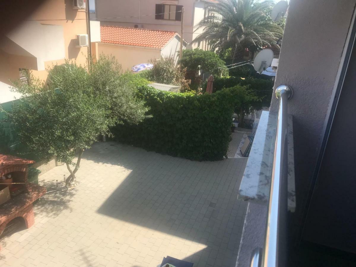 Petra Vir Exterior foto